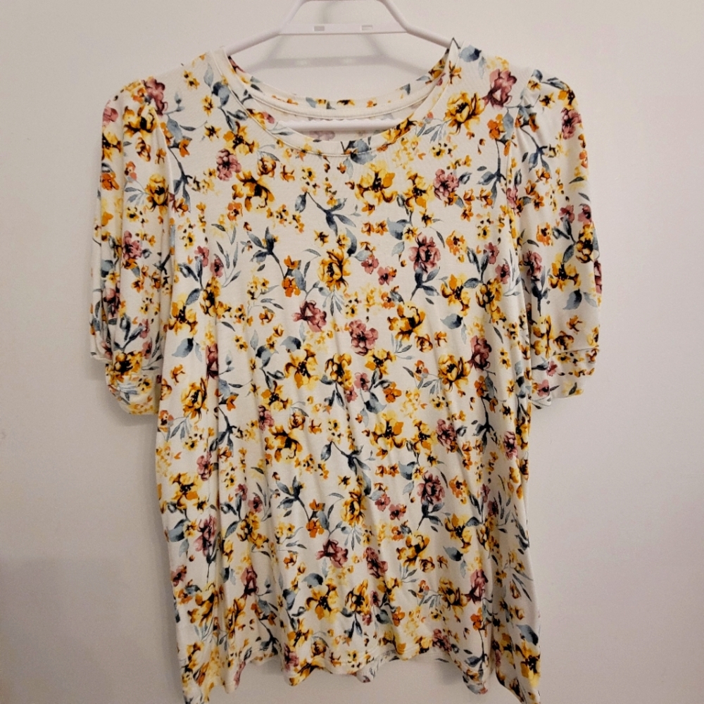 Reitmans Signature White Floral Top - M